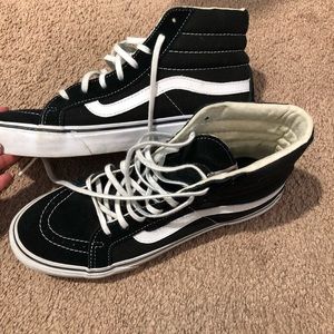 Size 8 skate high vans very good condition